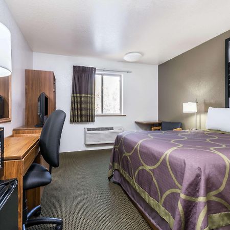 Super 8 By Wyndham Missoula/Reserve St. Exteriör bild