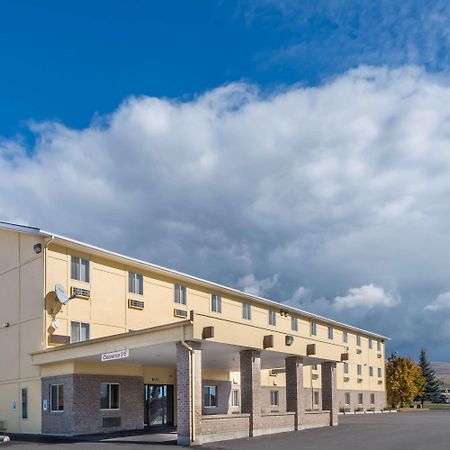 Super 8 By Wyndham Missoula/Reserve St. Exteriör bild